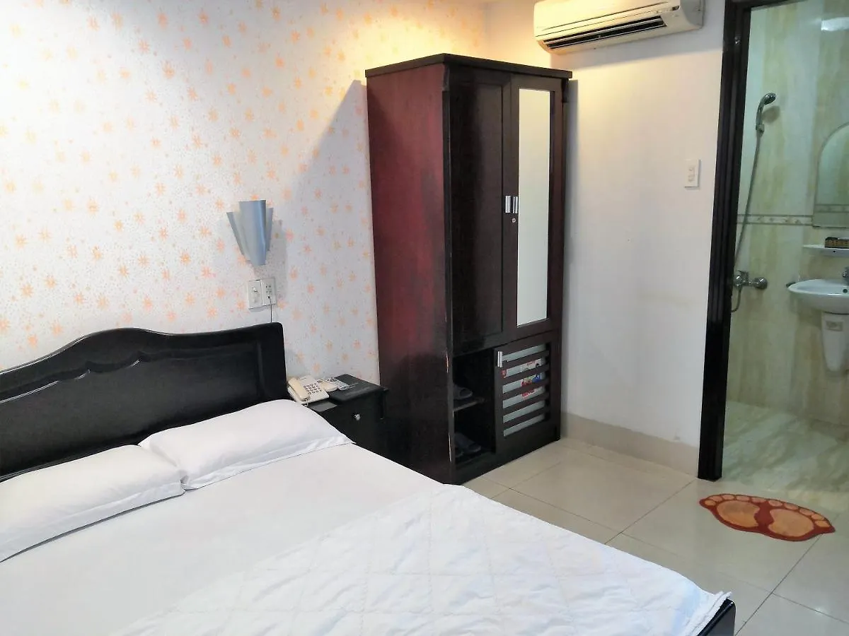 نها ترانج Quoc Te 2 Hotel 2*, نها ترانج
